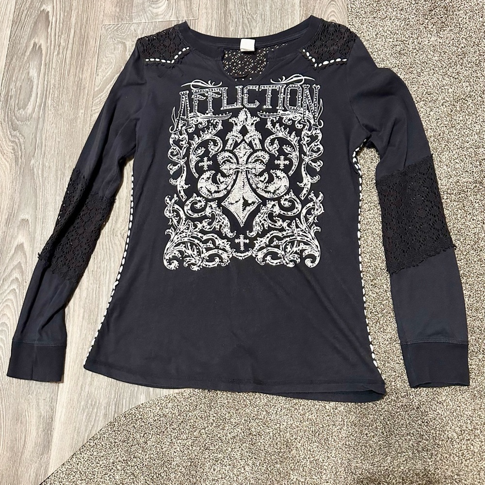 Affliction Women's Black and White Long Sleeve Tee